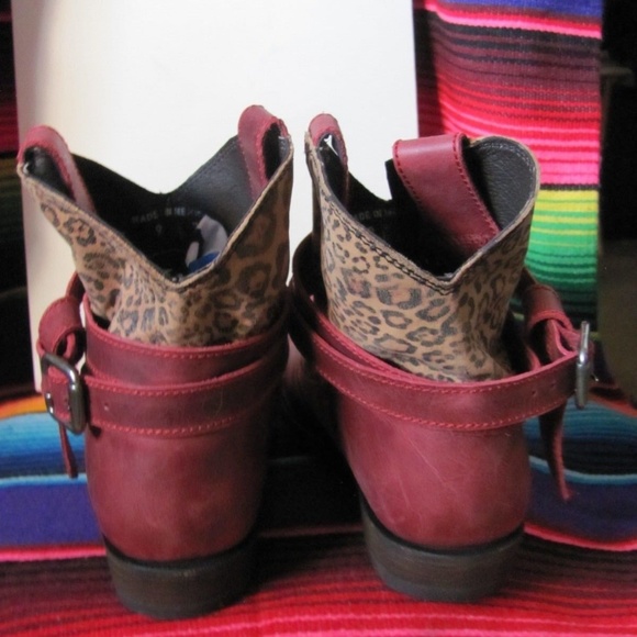 INDEPENDENT BOOT COMPANY  LADIES RED/LEOPARD SLIP - Picture 5 of 6